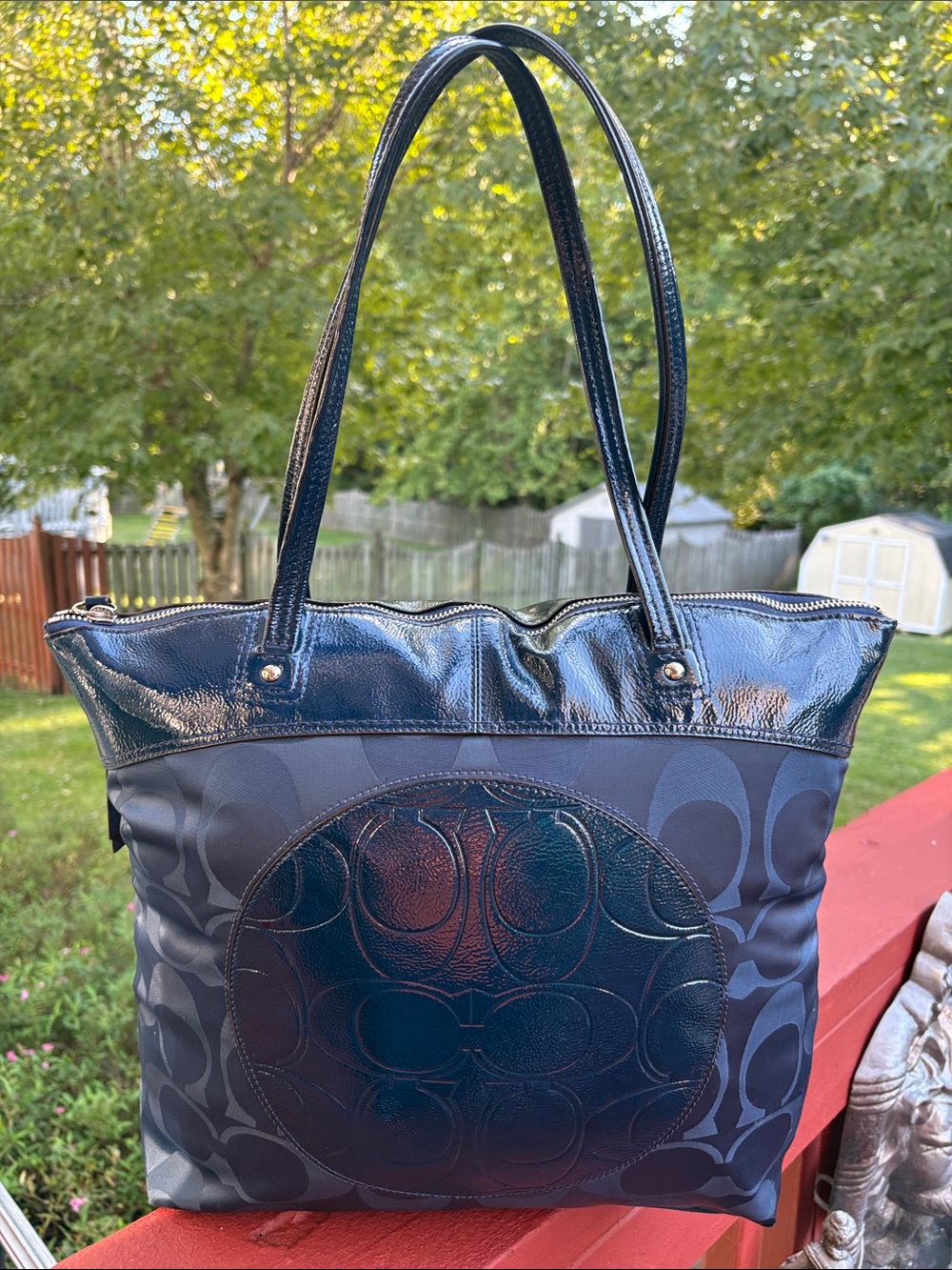 🔵 Coach Laura Signature Leather
Tote - Pre- Owned